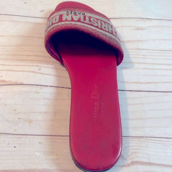 **AMPUTEE ONE SHOE ONLY Christian Dior Red LOGO Slides 38 / 8 AMPUTEE*RIGHT FOOT - Picture 4 of 9